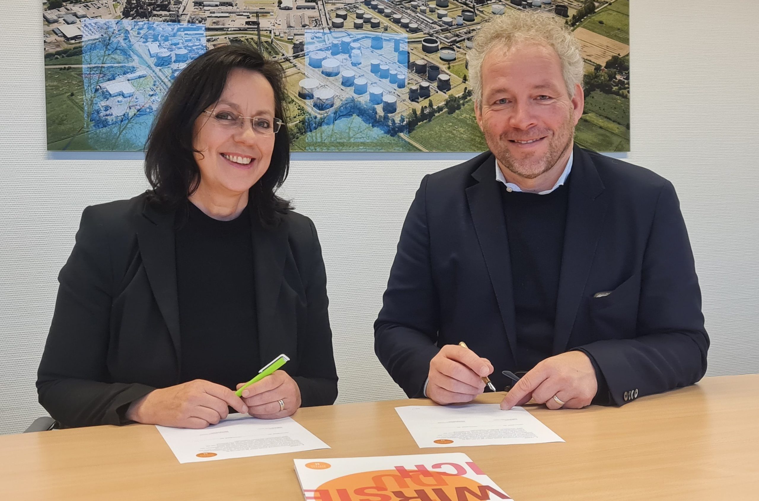 Raffinerie Heide wird Mitglied der Sozialen Allianz