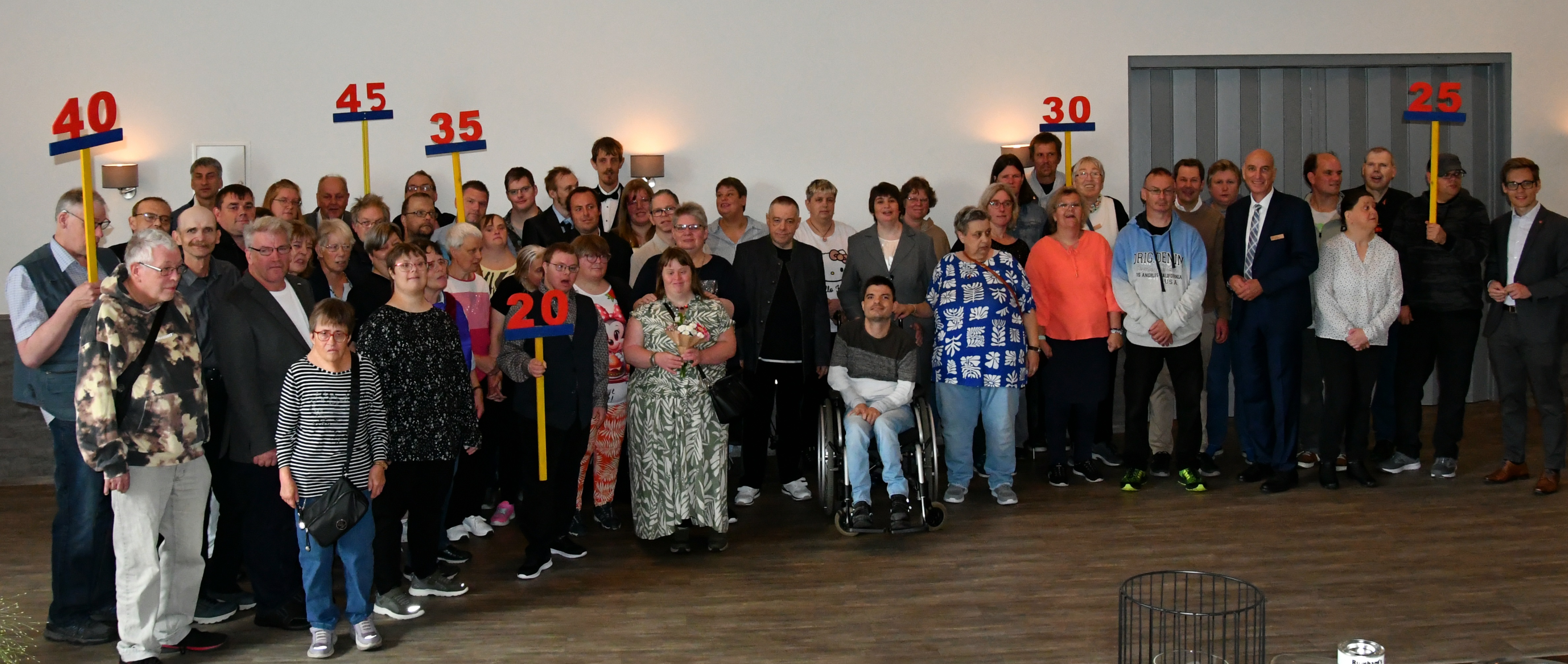 20 bis 45 Jahre für die Stiftung Mensch tätig
